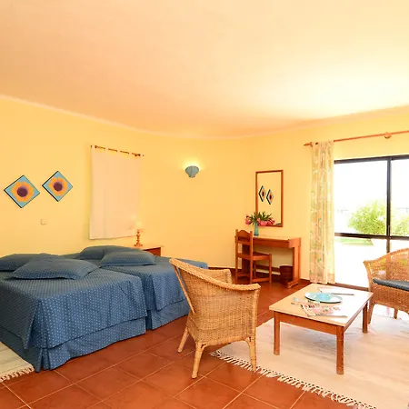Quinta Do Paraiso - Al Üdülőközpont
